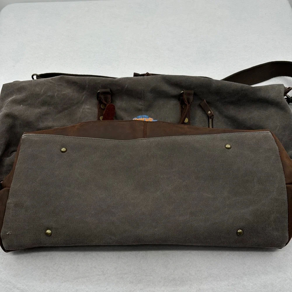 New York Knicks Chase Canvas Leather Duffel Bag Travel Weekender Gym Bag Gray